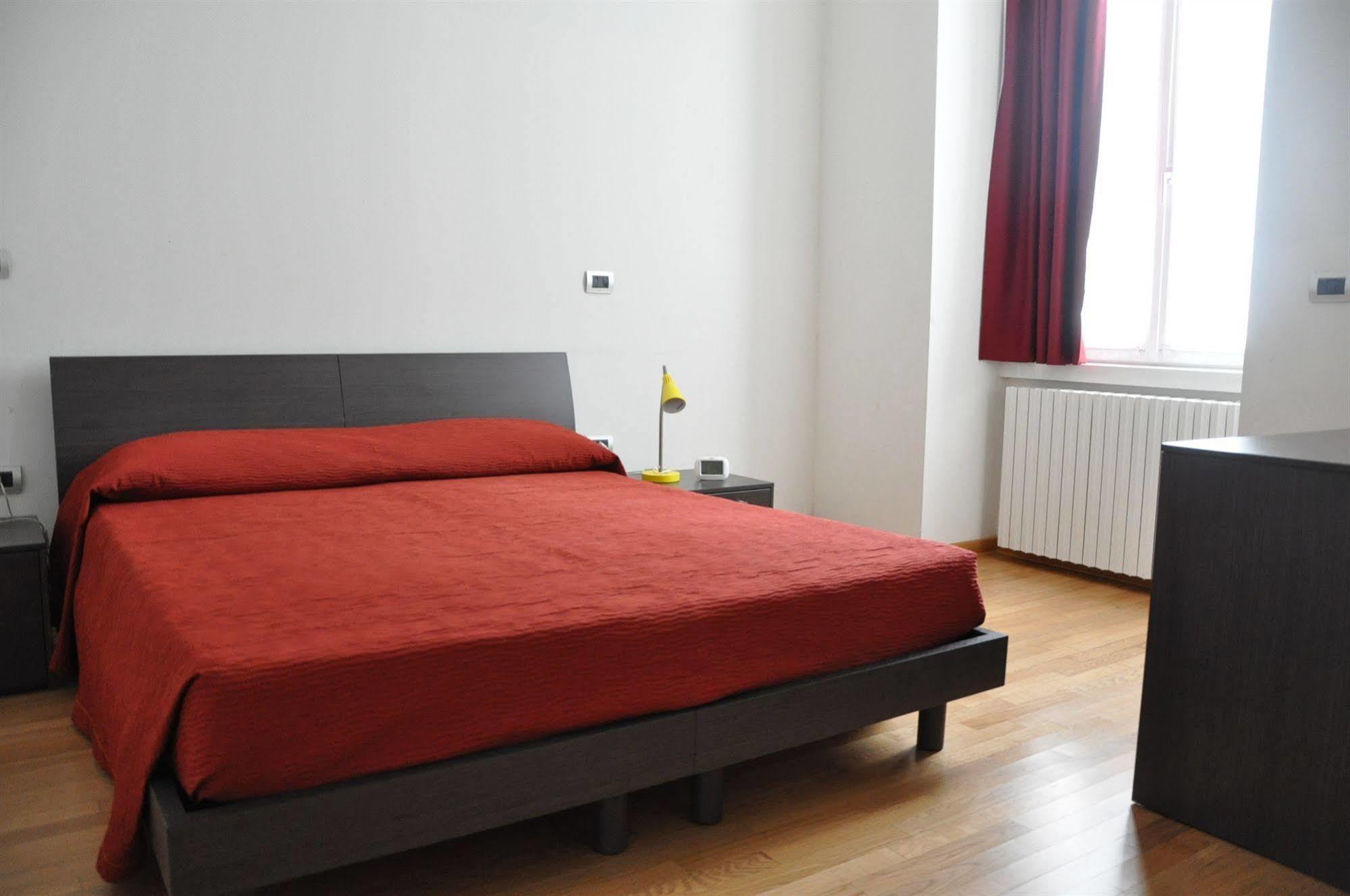 Residence San Marco Триест Экстерьер фото